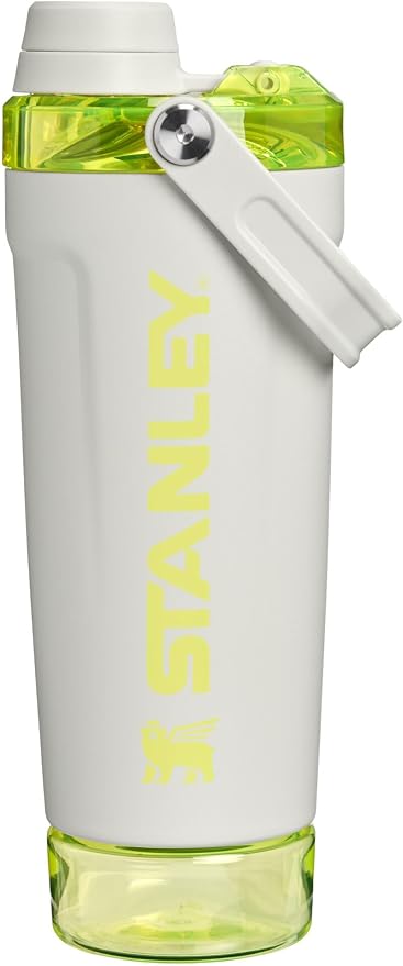 Insulated Stainless Steel Shaker Bottle – Leakproof Protein Shaker with Strainer