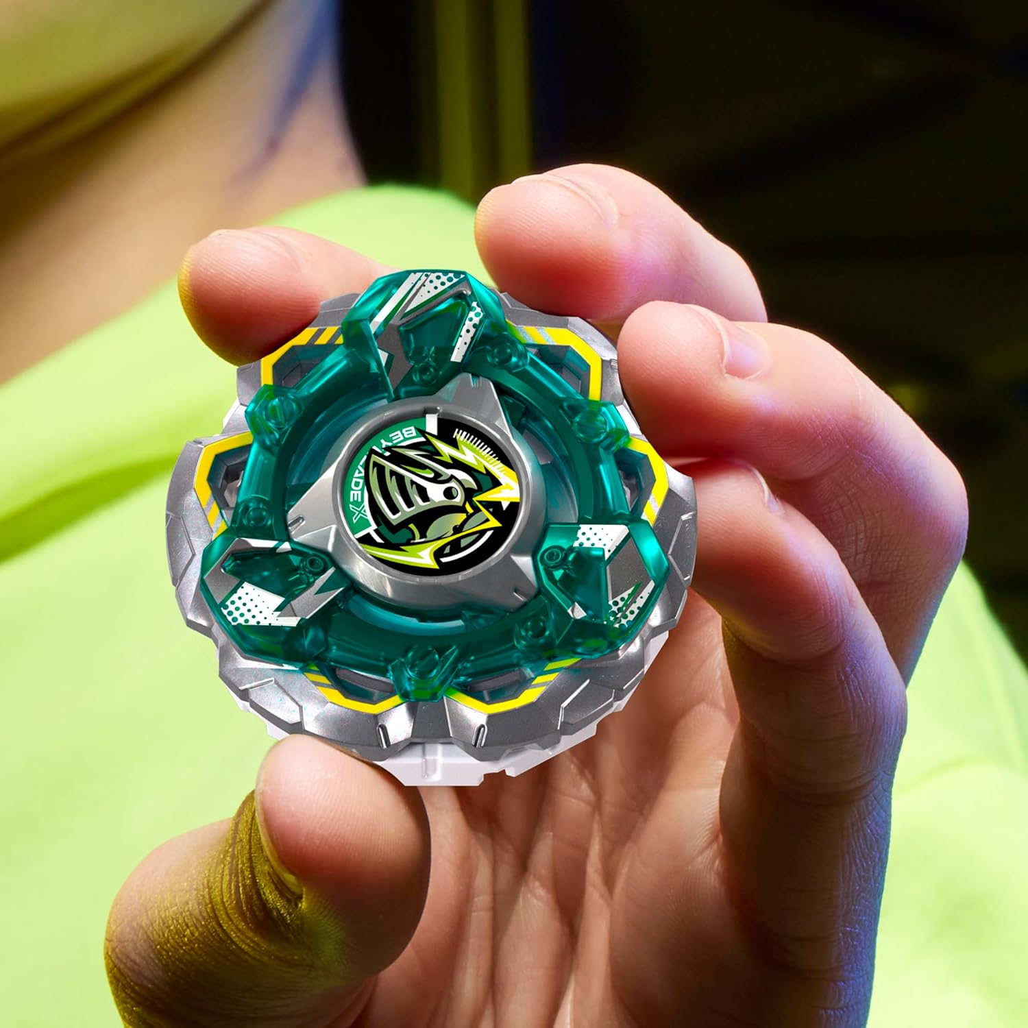 Beyblade X Fortress Knight GV 8-70UN CX – Defense Type Spinning Top Set